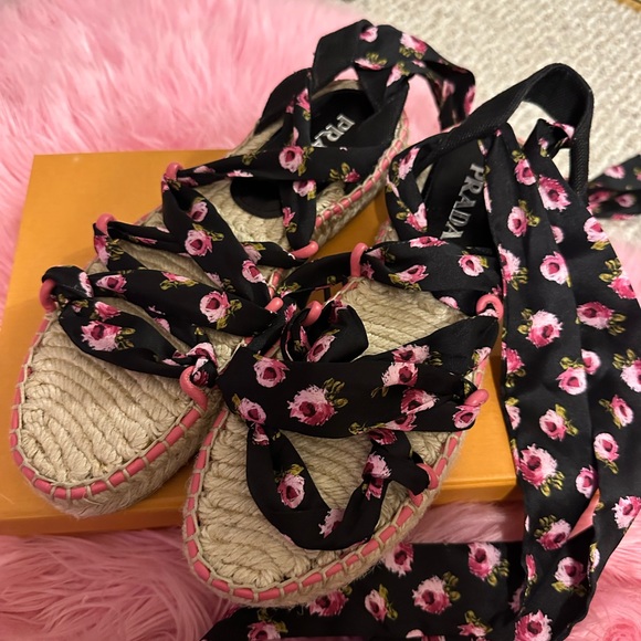 Prada floral espadrilles - Picture 3 of 7